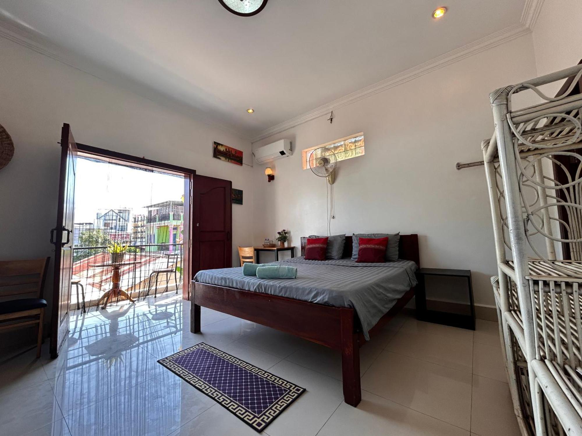Ostello Bed&Bedzzz Siem Reap Esterno foto